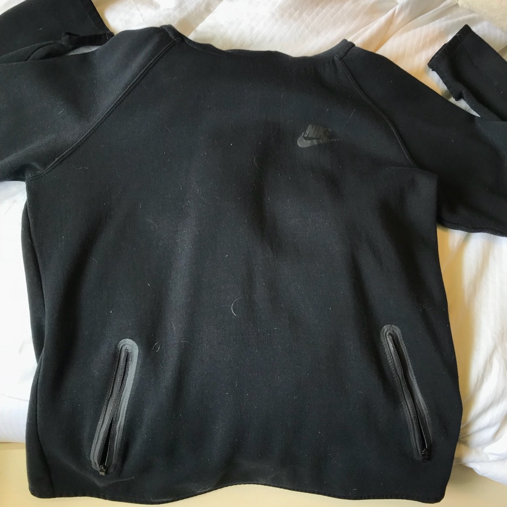 Nike tech fleece pullover